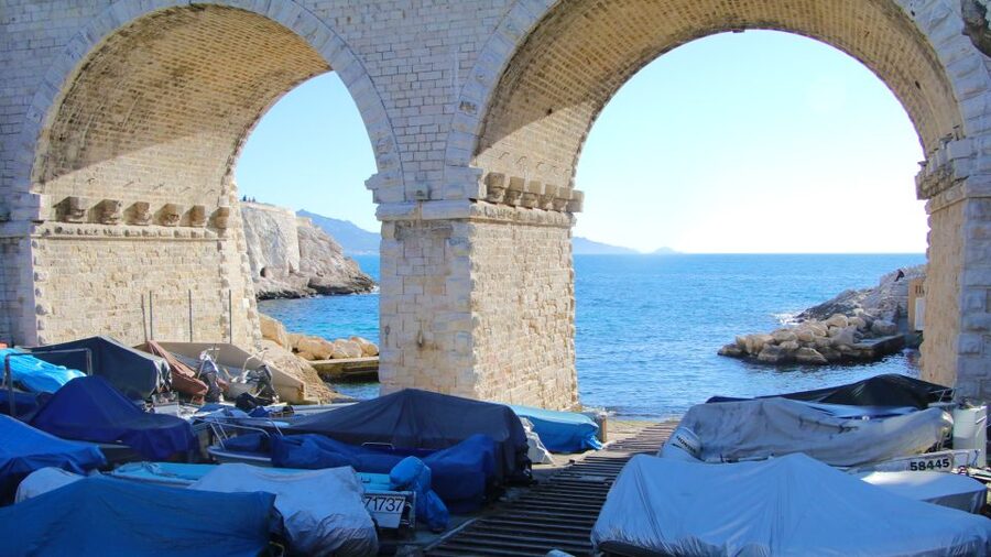 Marseille: Urban Hiking Tour with a Local Guide - Quiet parks and the route locals know