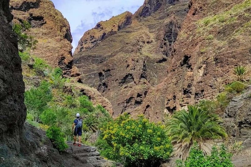 MASCA GORGE Trail: Guided Hike - A short pause beside Masca beach
