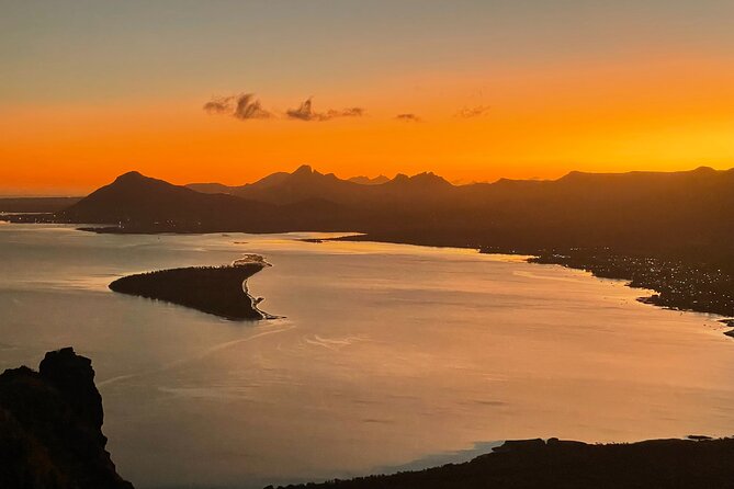 Mauritius: Le Morne: Intimate Hike Away from the Crowd - What to bring for a safe climb
