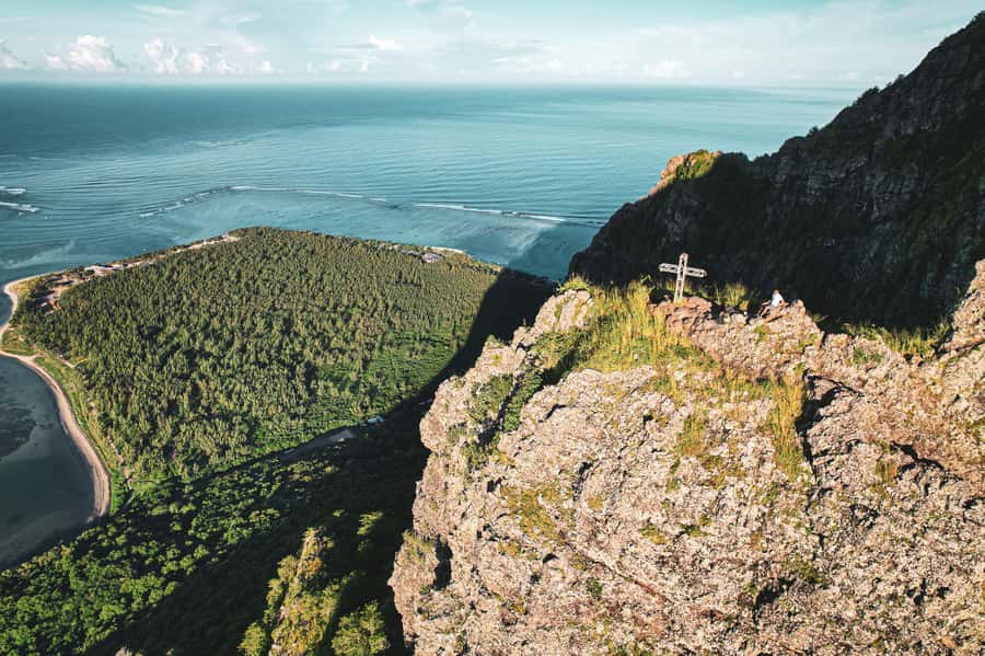 Mauritius: Le Morne Mountain Guided Sunrise Hike and Climb - Who should book this climb