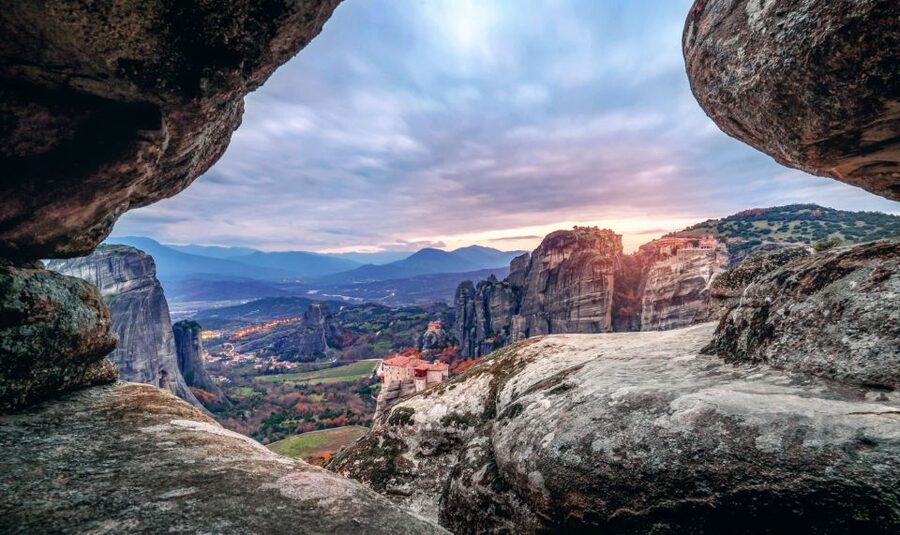 Meteora: Sunset Hike to Secret Caves - What makes this Meteora hike special