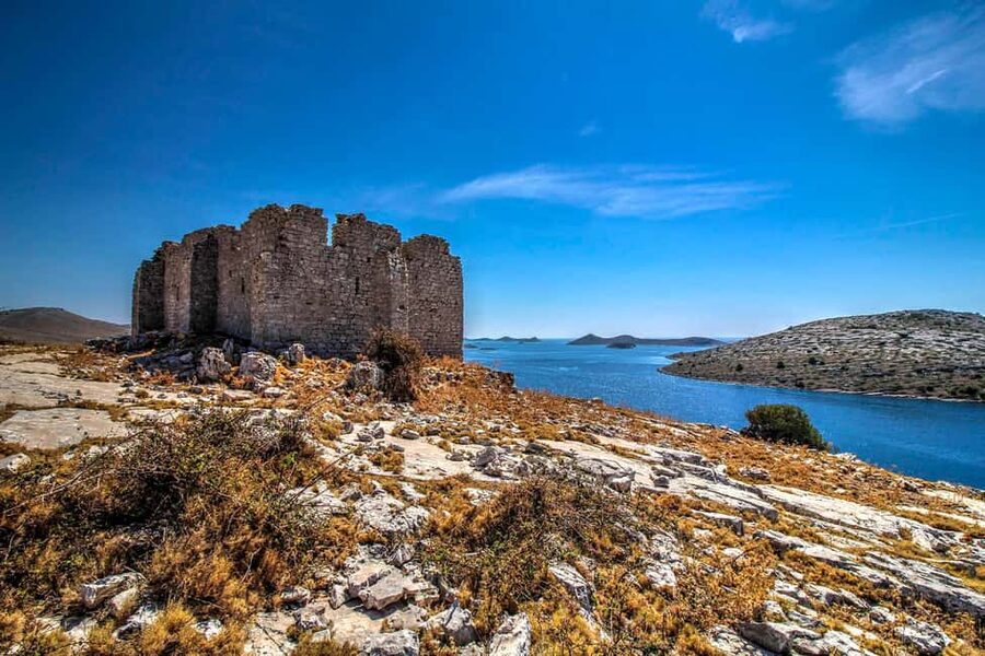 Mikado Kornati Excursion with snorkeling and hiking stops - Food, drinks, and the small comforts