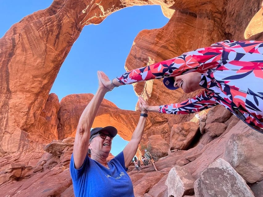 Moab: Arches National Park Sightseeing Tour - The guide makes the difference