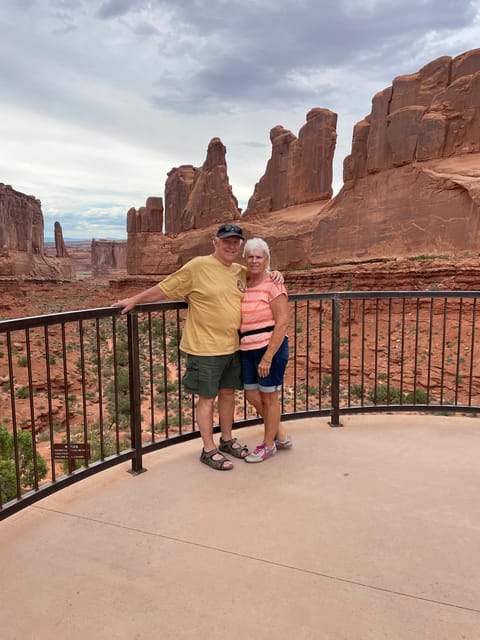 Moab: Arches National Park Sightseeing Tour - Who should book this Arches tour?