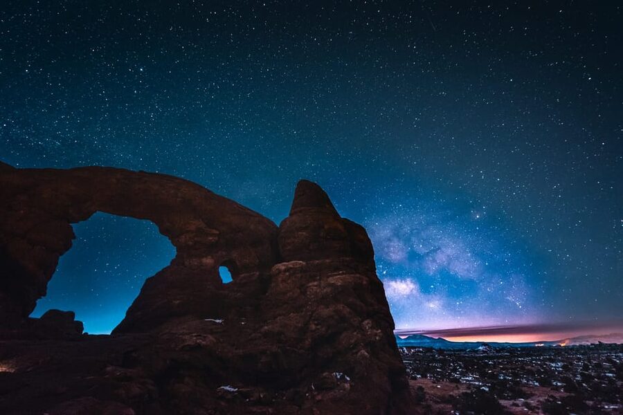 Moab: The Windows Astro-Photography and Stargazing Hike - Why Arches after dark feels different