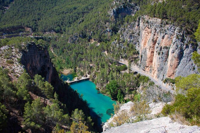 Montanejos Hiking Tour & Thermal Pools from Valencia - The Fuente de los Baños and its cool water