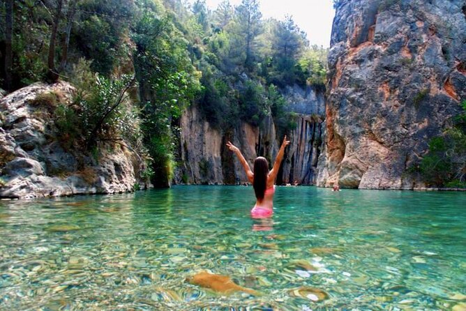 Montanejos Hiking Tour & Thermal Pools from Valencia - Who should book this excursion
