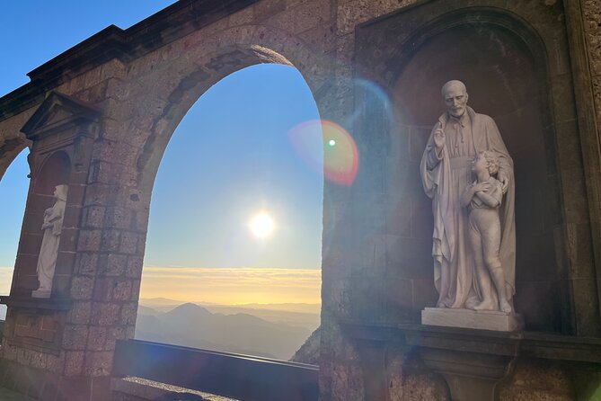Montserrat very early : Hiking, Abbey, very small group - Returning to Barcelona by early afternoon