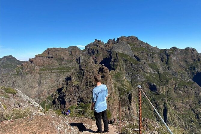 Morning Transfer To Pico Do Arieiro, Hike To Pico Ruivo & Return From Teixeira - What the $37.51 price really buys