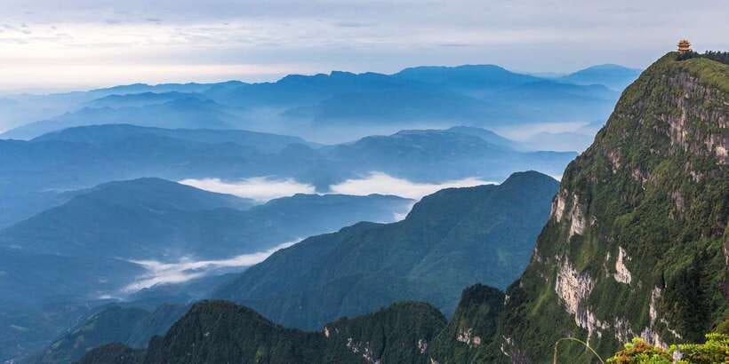 Mount Agung: Private Sunrise Hike with Breakfast - The first climb through darkness