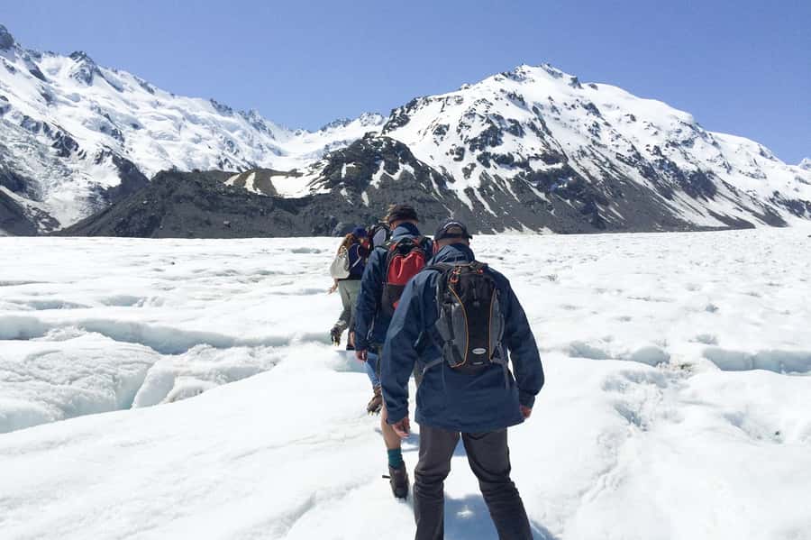 Mount Cook: 3 Hour Heli Hike to the Tasman Glacier - Two hours on a working glacier