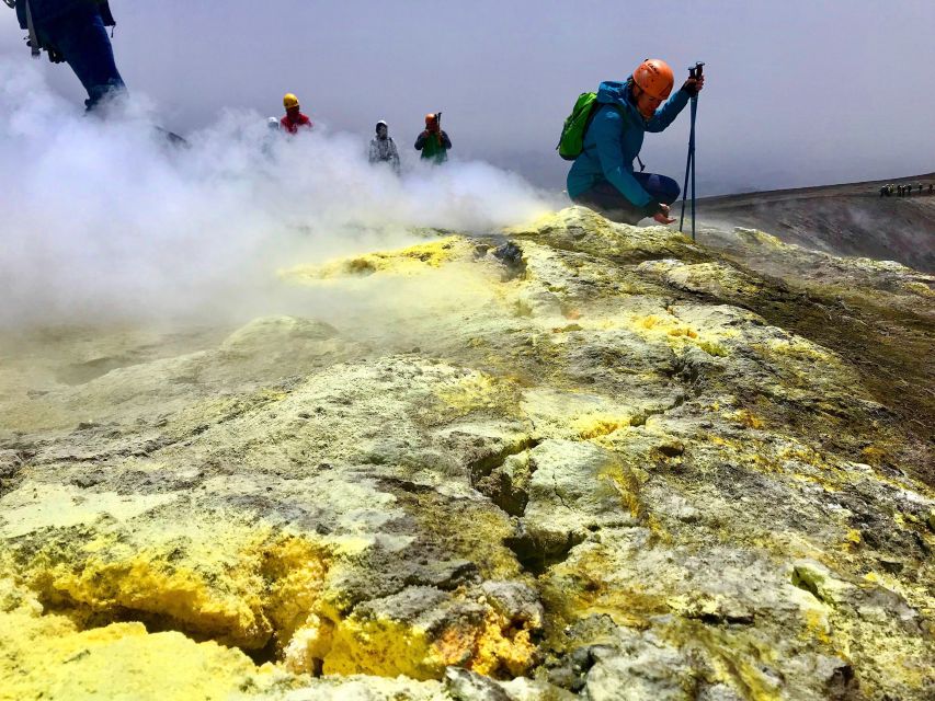 Mount Etna: Central Crater Guided Hike for Advanced Hikers - Lunch near the Volcanological Observatory