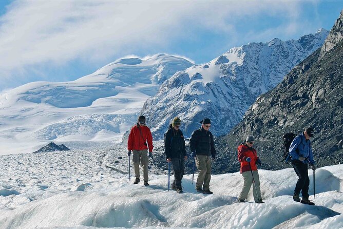 Mt Cook Small Group Tour & Heli Hike Combo from Queenstown - Cromwell and Lindis Pass: short stops with big views