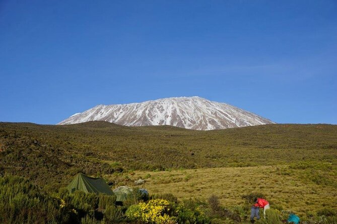 Mt. Kilimanjaro: Shira plateau to Cathedral point 3872m Day hike - Why the private format matters at high altitude