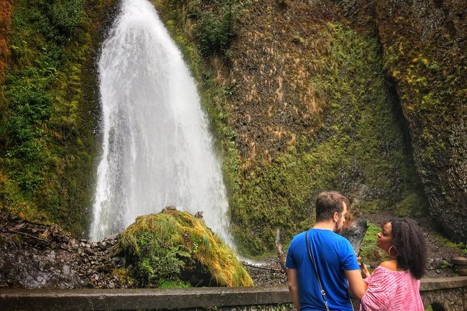 Multnomah Falls and Columbia River Gorge Half-Day Hiking Tour - What the four-hour schedule feels like