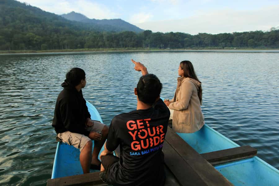 Munduk: Twin Lake Jungle Hike, Ulun Danu Temple, & Waterfall - Bencingah Temple and the Two-Hour Forest Walk