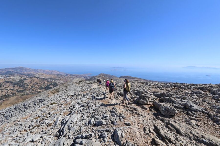 Naxos: Hike to the Top of Mount Zas with a Guide - Coming back down to a Naxian picnic