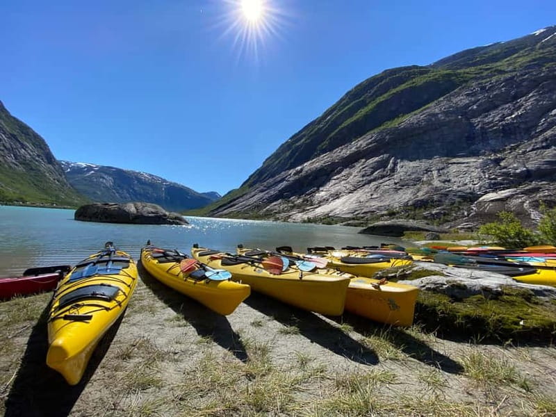 Nigards: Kayaking and Glacier Hike - From Labben to the edge of the ice