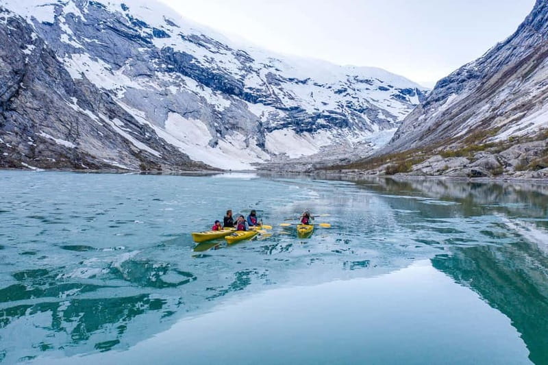 Nigards: Kayaking and Glacier Hike - The walk toward Nigardsbreen