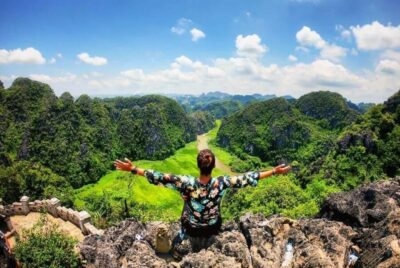 Ninh Binh: Hoa Lu, Trang An and Mua Caves Hiking Day Trip
