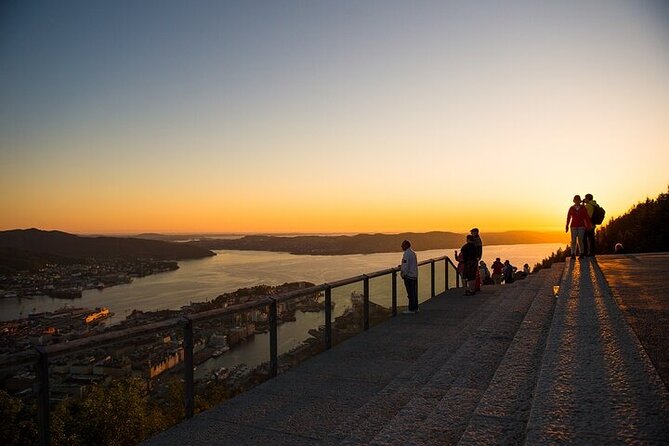 On Top of Bergen - Private Hike - From Strandkaien to Bergen’s mountain edge