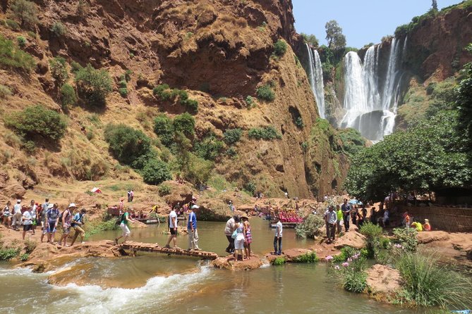 Ouzoud Waterfalls Guided Hike and Boat Trip from Marrakech - Crowds, timing, and the limits of a group tour