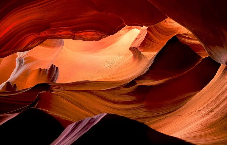 Page: Lower Antelope Canyon Ticket and Guided Hiking Tour - Why Lower Antelope Canyon feels different from a normal hike