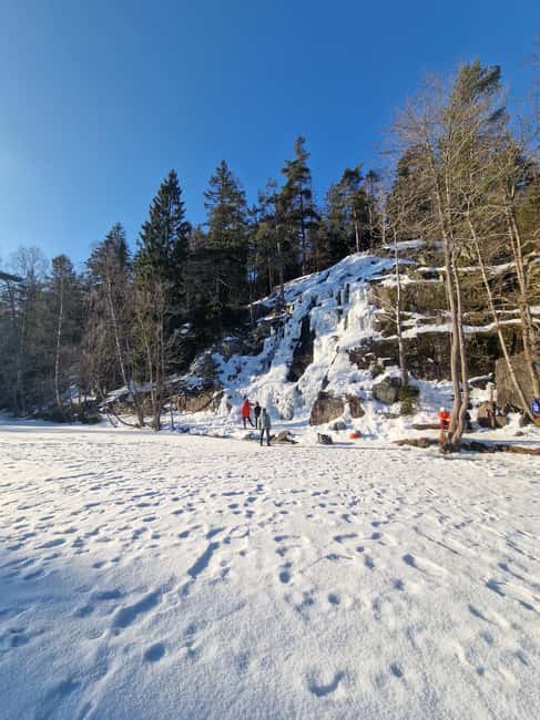 Panoramic Peaks – Oslo’s Most Beautiful Fjord Views Hike - The summit view over Oslo and the fjord