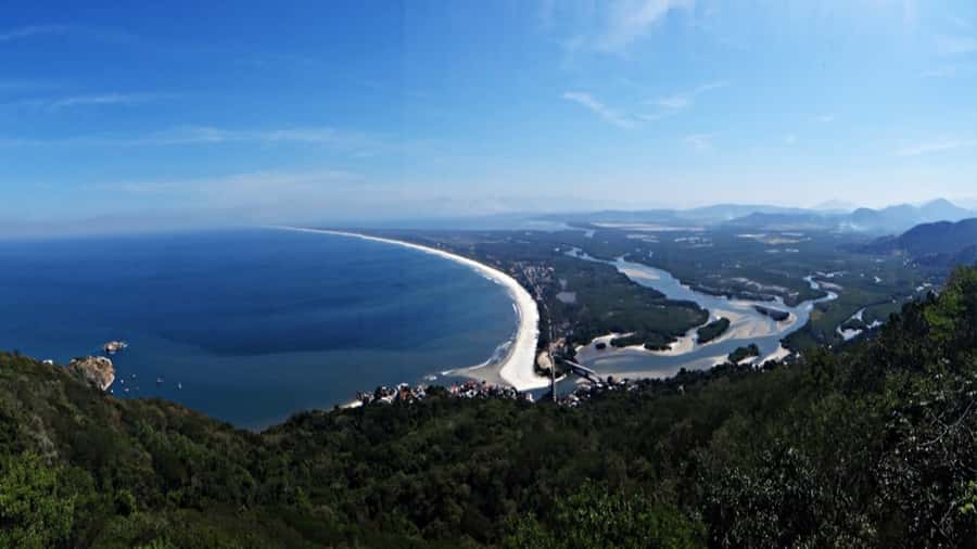 Pedra do Telégrafo Hike and Beach Full-Day Tour - The viewpoints above Rio