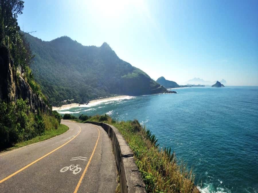 Pedra do Telégrafo Hike and Beach Full-Day Tour - What the $56 price covers