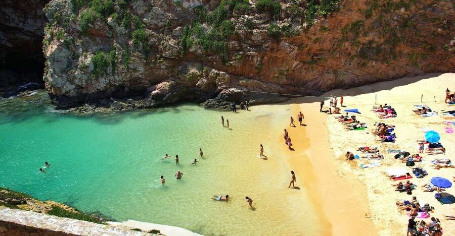 Peniche: Berlengas Island Trip, Hiking and Cave Tour - The boat crossing: beautiful views, Atlantic motion