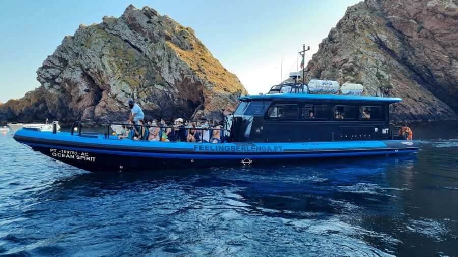 Peniche: Berlengas Island Trip, Hiking and Cave Tour - Guides, languages, and the quality of the day
