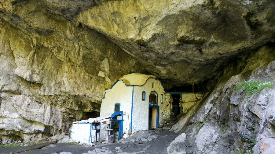 Pieria: Guided Hiking Tour in Enipeas Gorge of Mount Olympus - Why the Enipeas Gorge route works so well
