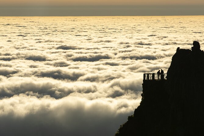 PR1 Sunrise Pico do Arieiro Self-Guided Hiking Transfer - Why the sunrise start is worth the alarm