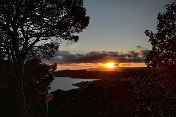 Private Costa Brava Hike and Snorkel from Barcelona with Lunch - Calella de Palafrugell and the three-course lunch