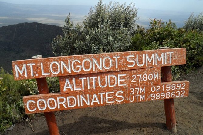 Private Hiking Day Trip to Mt. Longonot from Nairobi - Climbing Mt. Longonot through the ravines