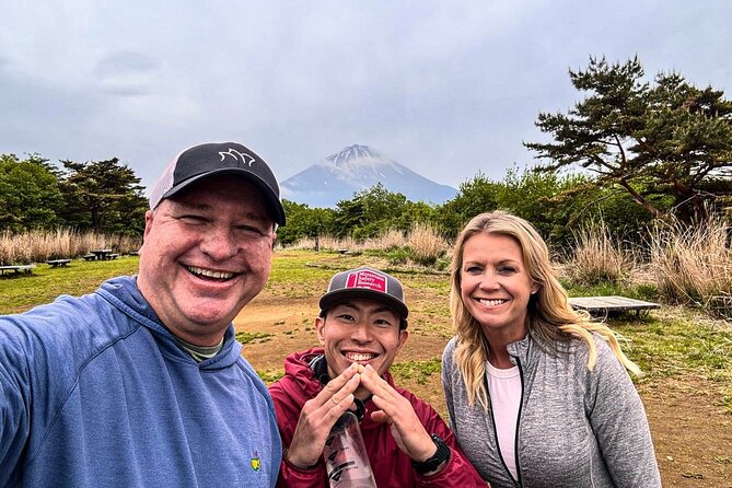 Private Local Hiking to enjoy the nature and culture of Mt.Fuji - Kaneyamaen’s garden and optional matcha