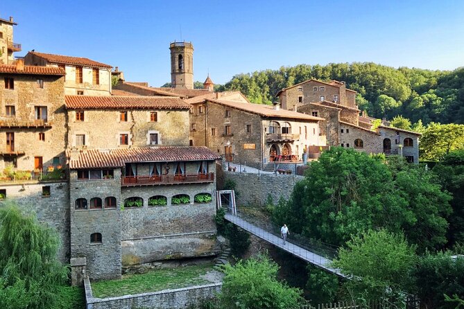 Private Pre-Pyrenees Medieval Village Hike from Barcelona - What the 2.5-Hour Hike Really Feels Like