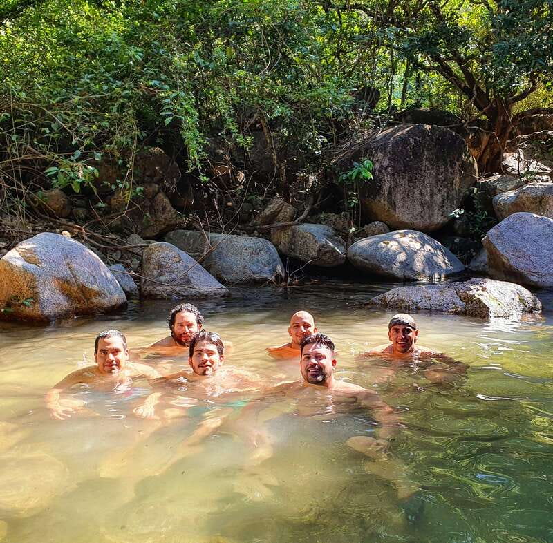 Puerto Vallarta: 4-Hour Jungle Hike and Waterfall Swim - Guides make a practical difference
