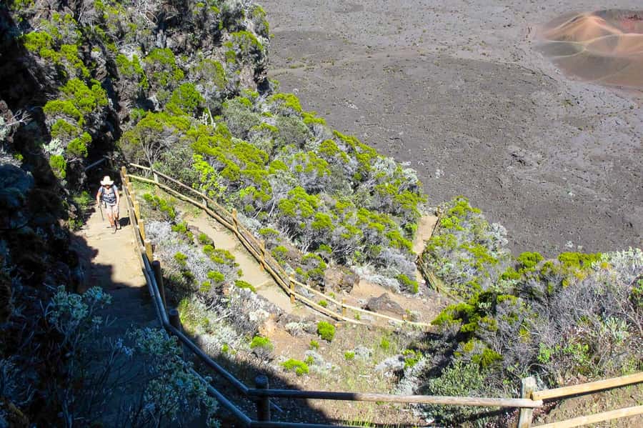 Réunion: Piton de la Fournaise Guided Volcano Hike - Why this volcano hike is worth your morning