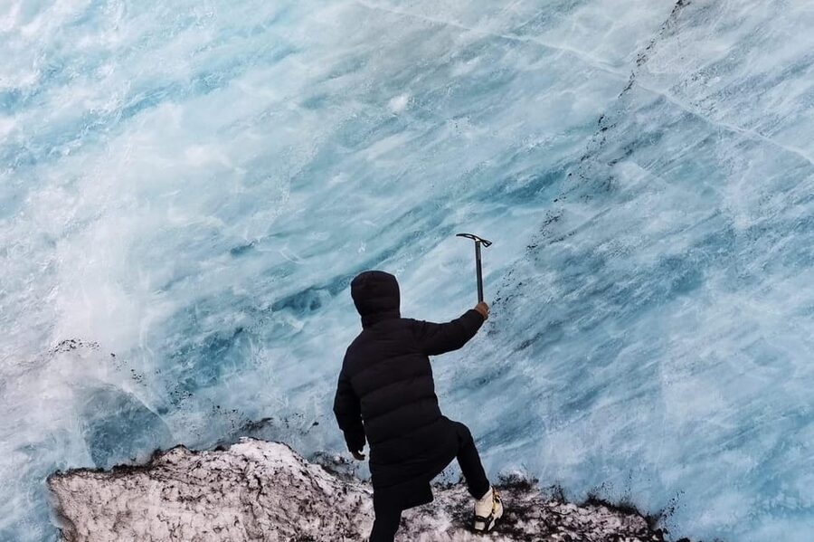Reykjavik: Glacier Hike, Waterfalls and Black Sand Beach - The ride home and the value of the day