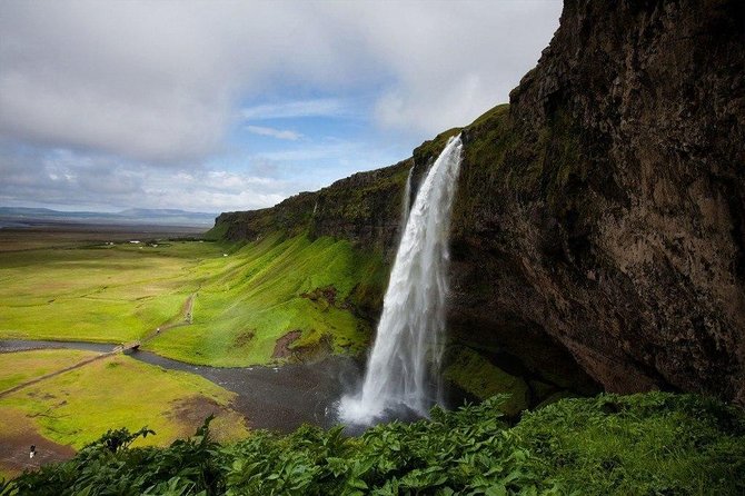 Reykjavik: South Coast, Waterfalls & Glacier Hike Small-Group - The Sólheimajökull glacier hike