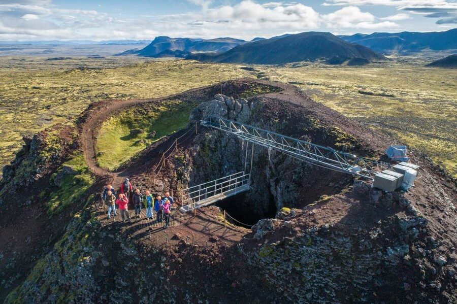 Reykjavik: Thrihnukagigur Volcano Guided Hiking Day Trip - My verdict: book it for the chamber, not just the scenery
