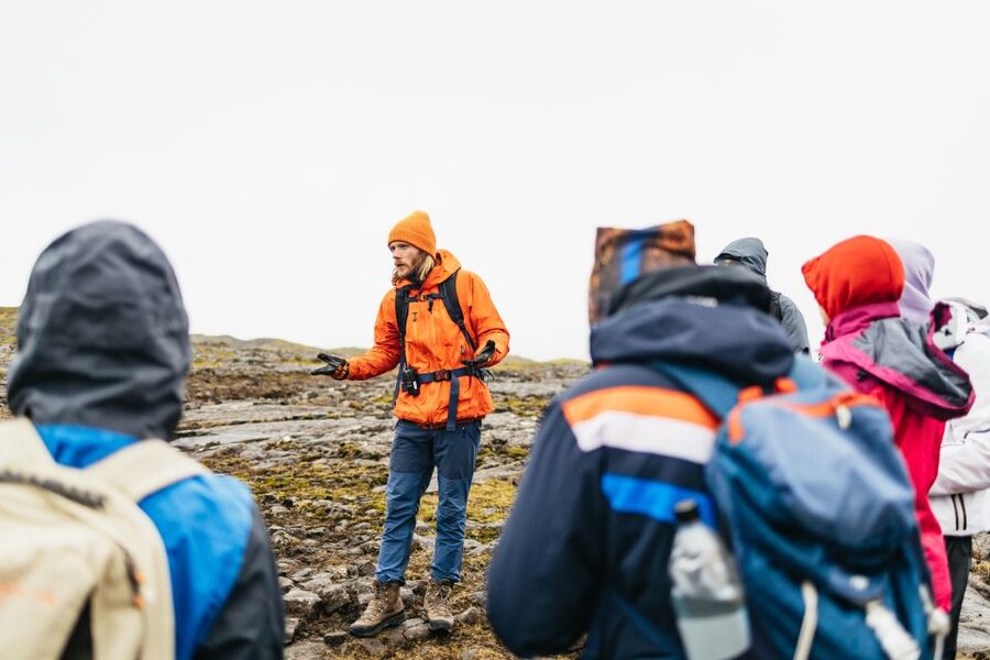 Reykjavik: Thrihnukagigur Volcano Guided Hiking Day Trip - The 45-minute hike across the lava field