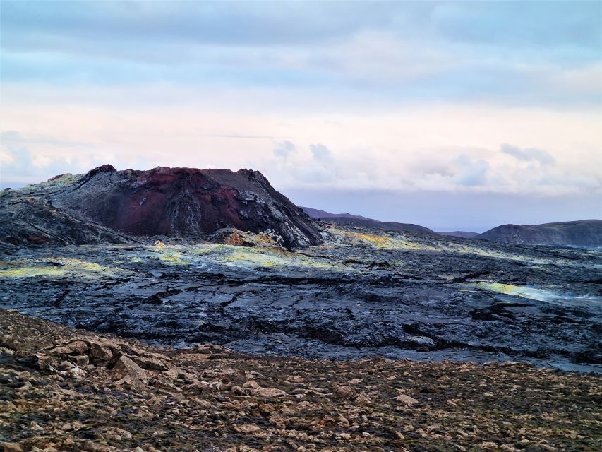 Reykjavík: Volcano Eruption Site and Reykjanes Hiking Tour - Gunnuhver shows Iceland’s steamier side