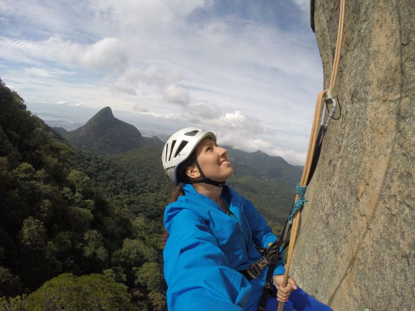 Rio de Janeiro: Hiking and Rappelling at Tijuca Forest - Cachoeira das Almas, the refreshing middle stop