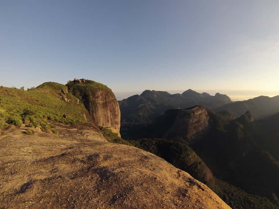Rio de Janeiro: Pedra da Gávea Guided Hike Tour - The Carrasqueira rock section and climbing gear
