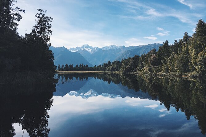 Routeburn Track Guided Hike (Full Day) - Routeburn Canyon and the river stop