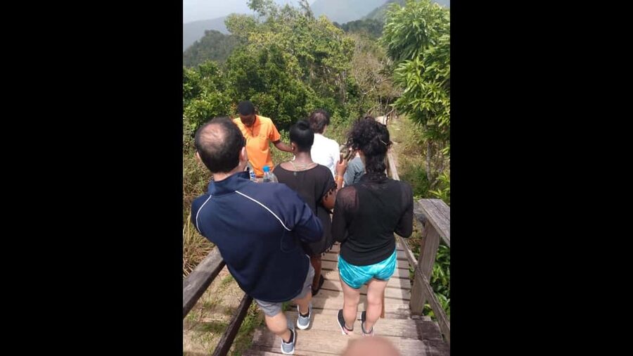 Saint Lucia: Tet Paul Nature Trail Hiking Tour & Beach - Cancellation and booking flexibility