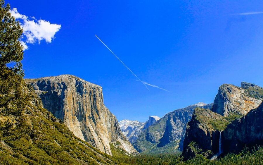 San Francisco: Day Trip to Yosemite with Giant Sequoias Hike - Tunnel View delivers the big Yosemite moment